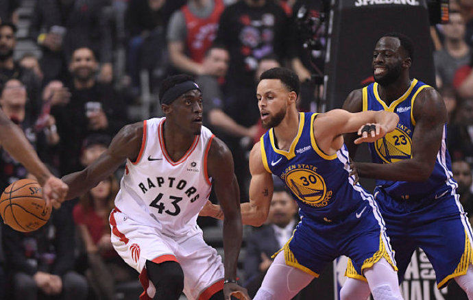 鹈鹕翻盘魔术,西亚卡姆统治全场 鹈鹕翻盘魔术,西亚卡姆统治全场