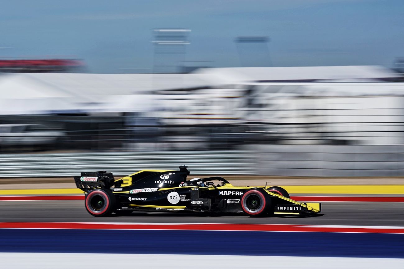 威廉姆斯鏖战雷诺车队，诺里斯点燃赛场