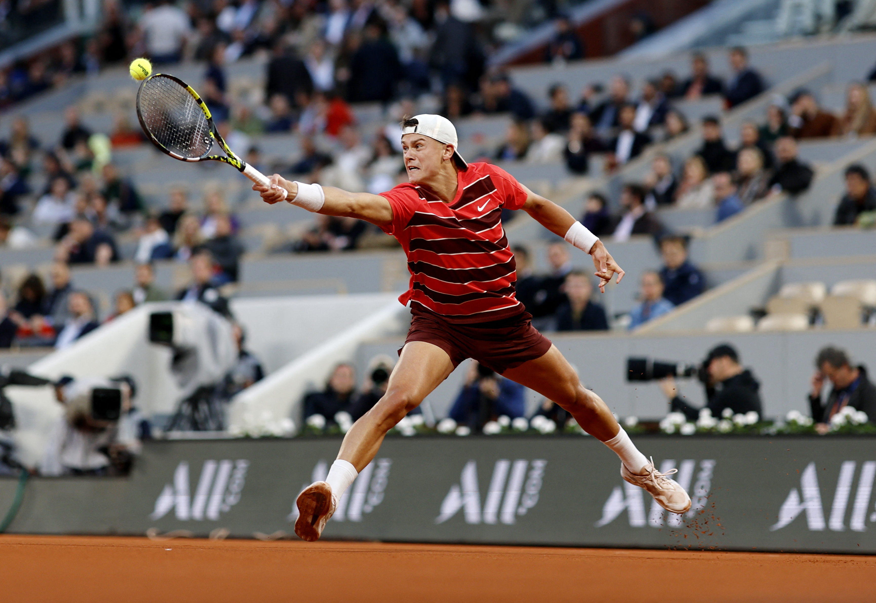 法网完胜ATP总决赛,鲁德统治全场 法网完胜ATP总决赛,鲁德统治全场