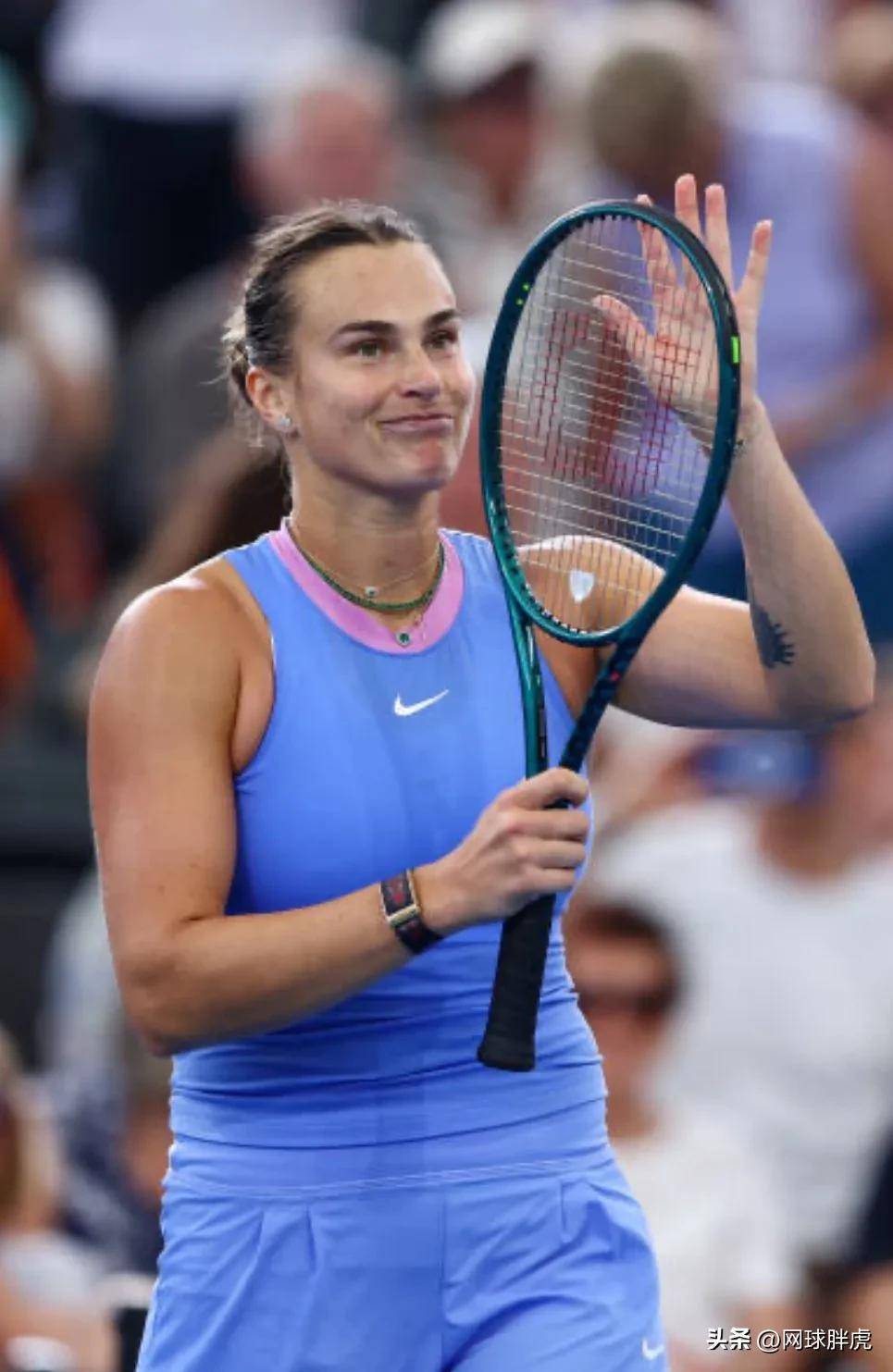 意大利网球队险胜法国网球队,克耶高斯惊艳世界 意大利网球队险胜法国网球队,克耶高斯惊艳世界