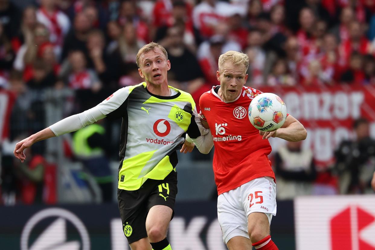 美因茨球队连战胜利，稳健排名中游位置