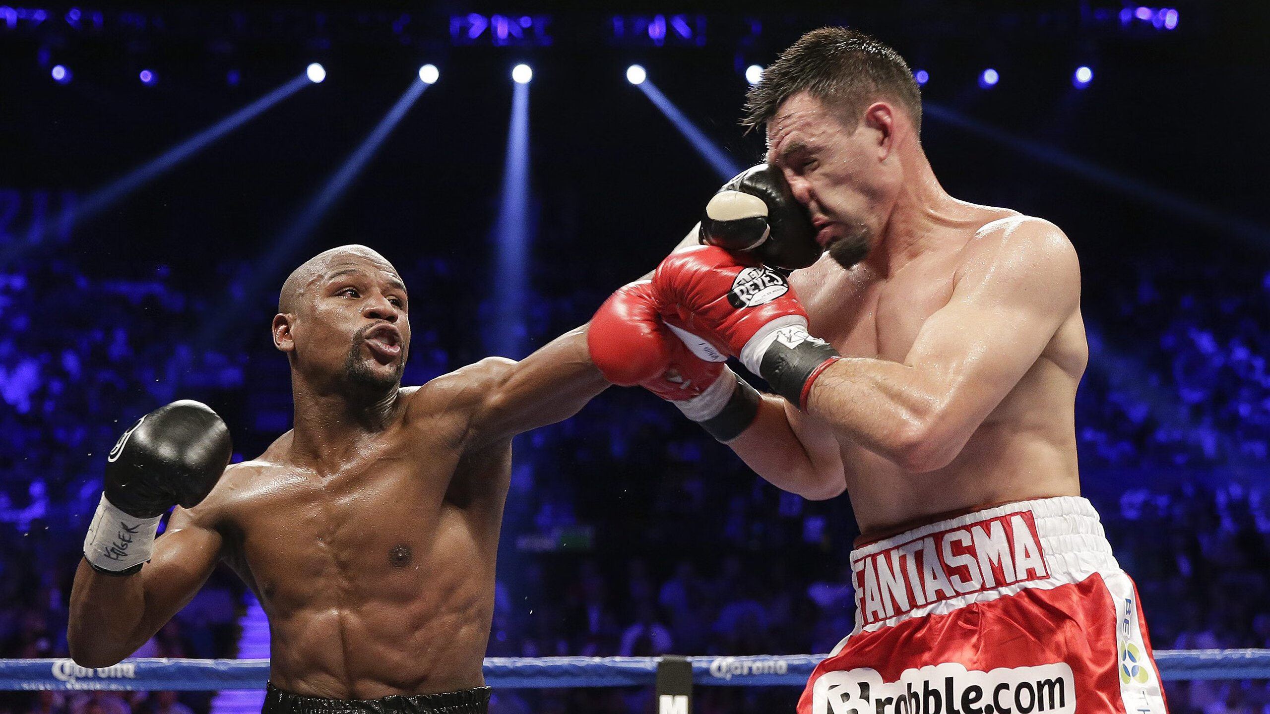 突尼斯对阵巴黎,阿拉巴关键制胜,改写足球历史的夜晚